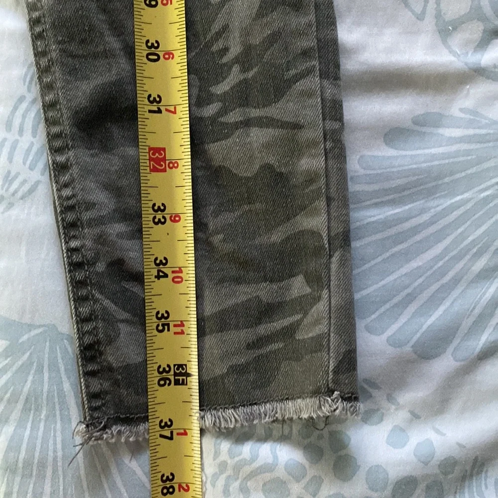 SO Camo Print Jeans, Size 16
